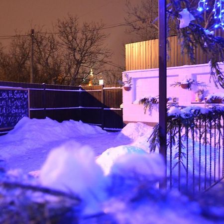Guest House Sunrise Kamjanez-Podilskyj Exterior foto