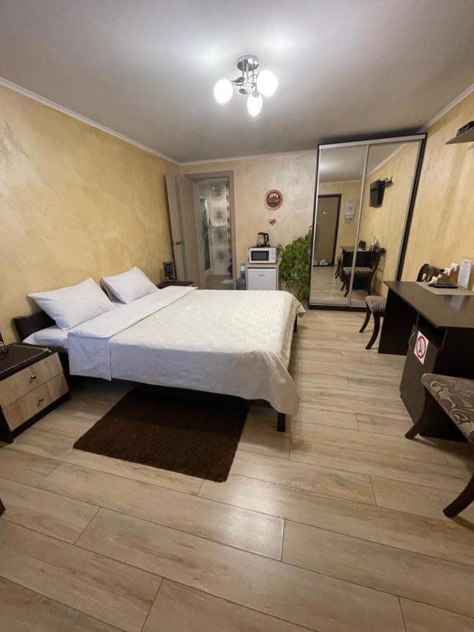 Guest House Sunrise Kamjanez-Podilskyj Exterior foto